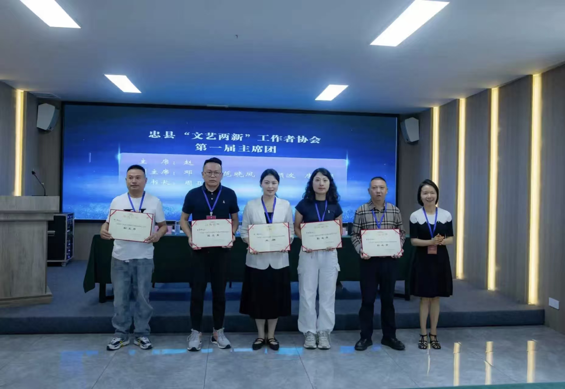 8b3acfede20daa2d0d87b5978c70c04e