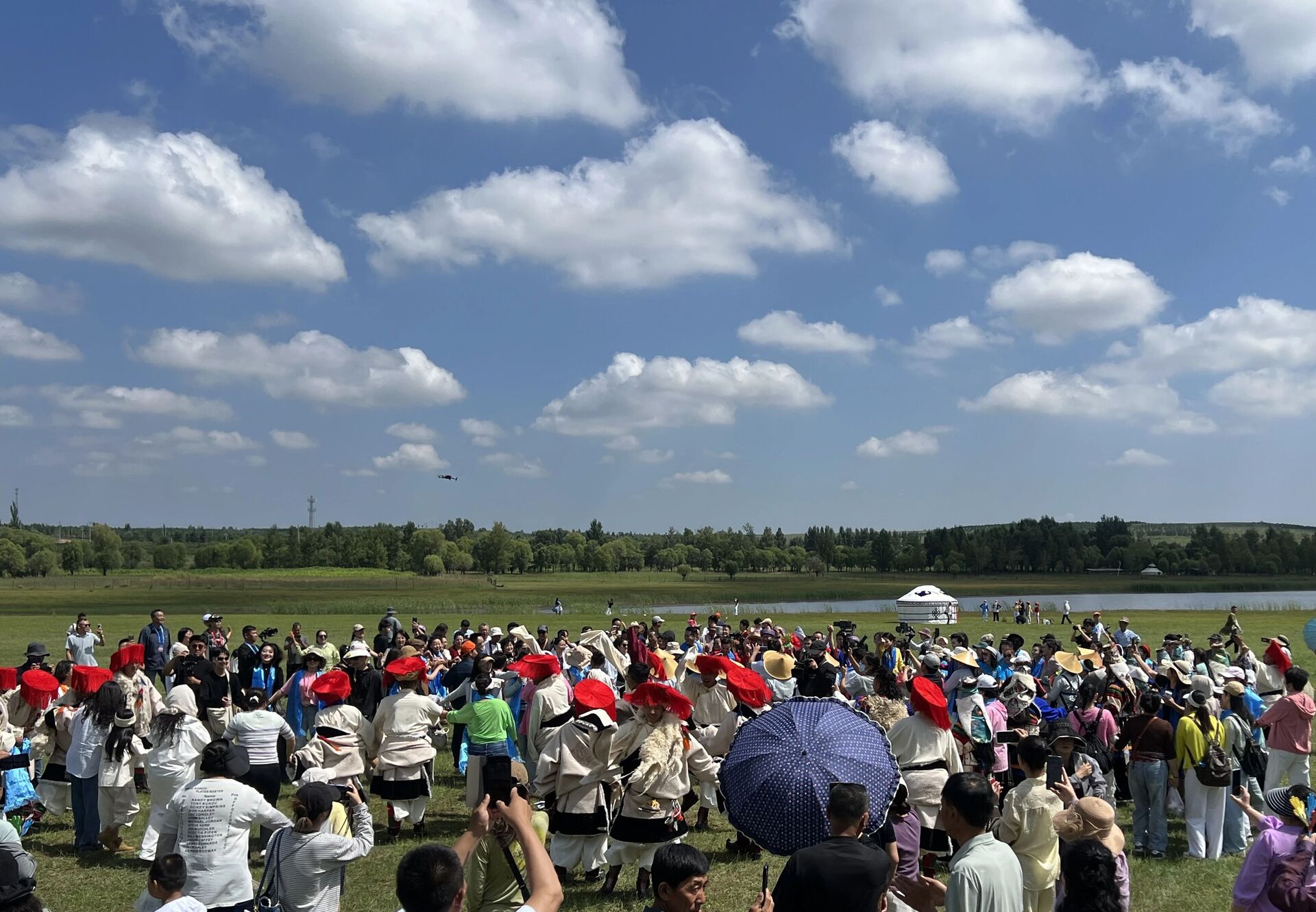 240ee65b865a9de8fe5b92ce49840ccc