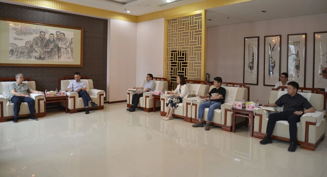 52d4ade73dfa03282068d5dc5c80128e