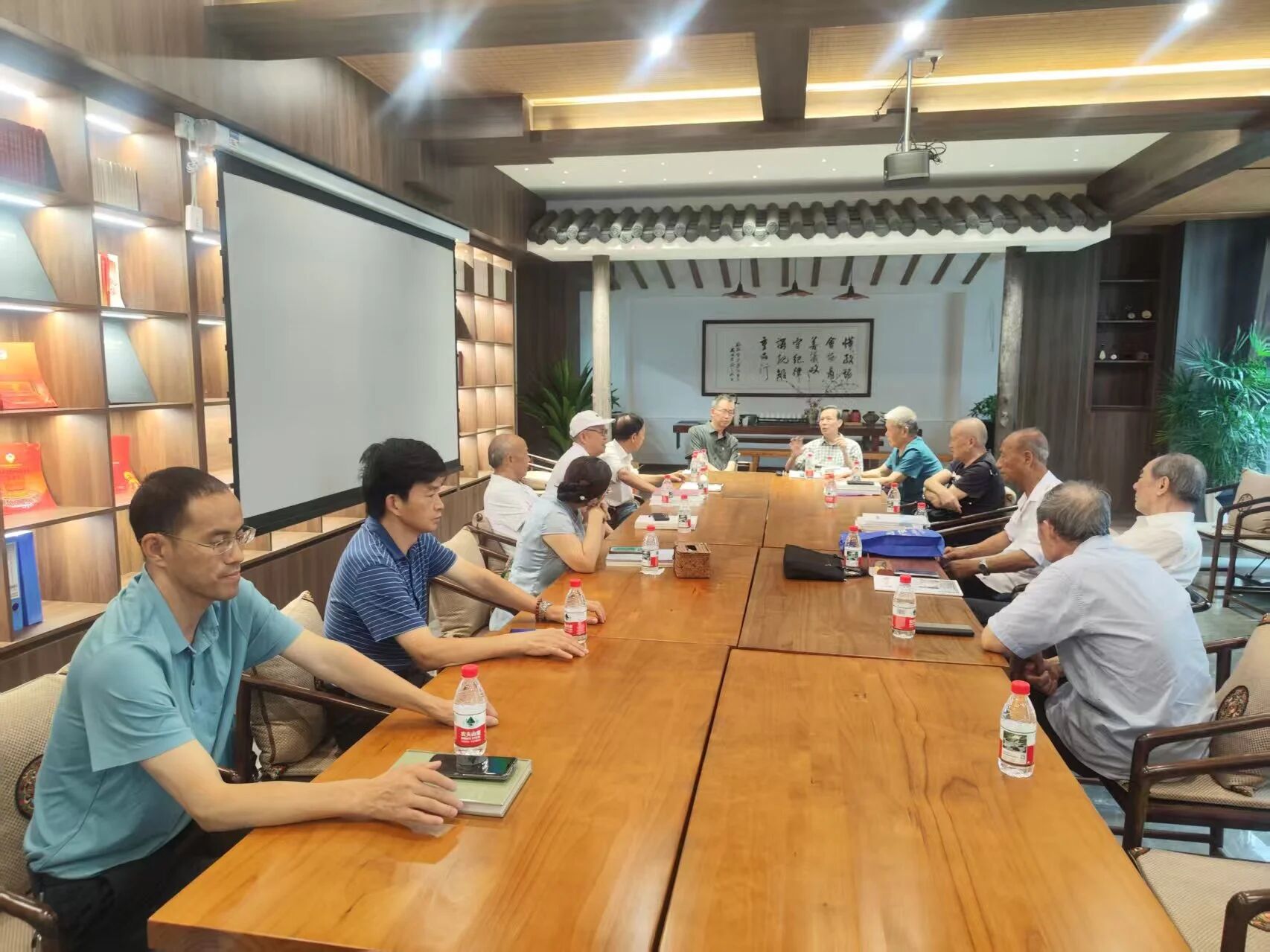 7339f9879df2a3aa5994440bfc1d9a70