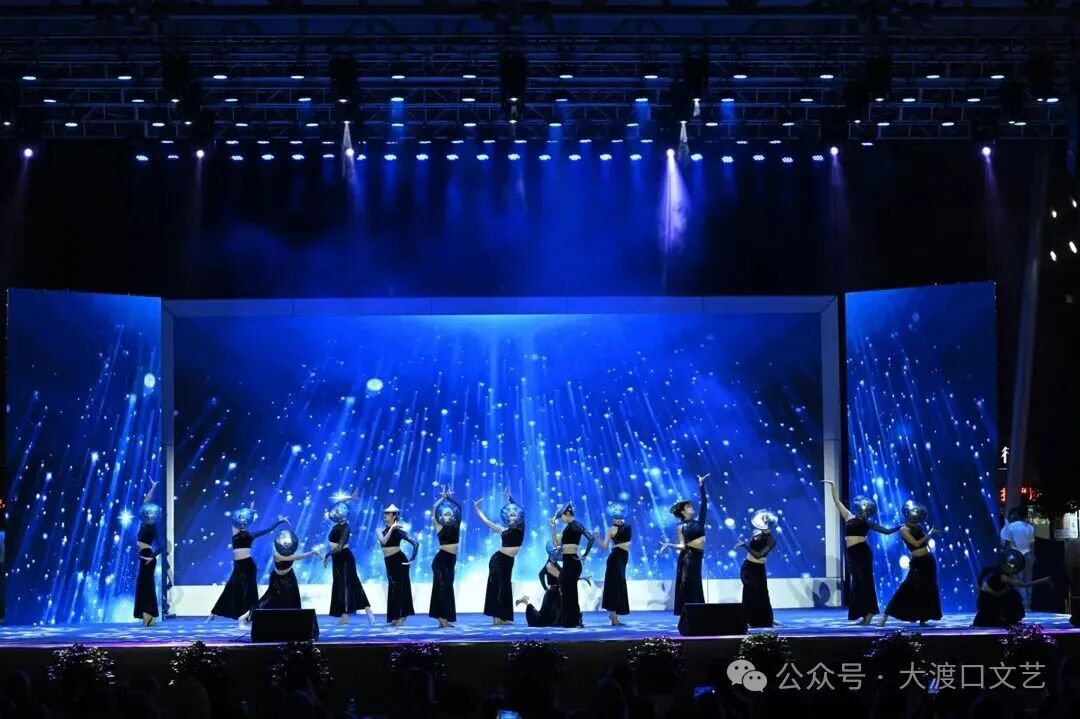 923692b06125bb3cc5d0cc14e4f828db