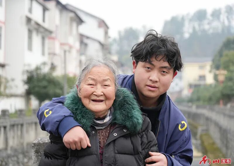 6c12e664f4ce9ad54ab994b8b7ad5713