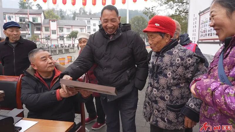 fd33aa68f0c749ef8bae2ceb0f8e280f