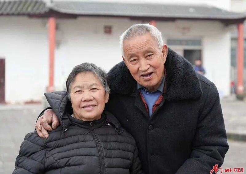 fc5997e52968ff398475d99a835e9e3e