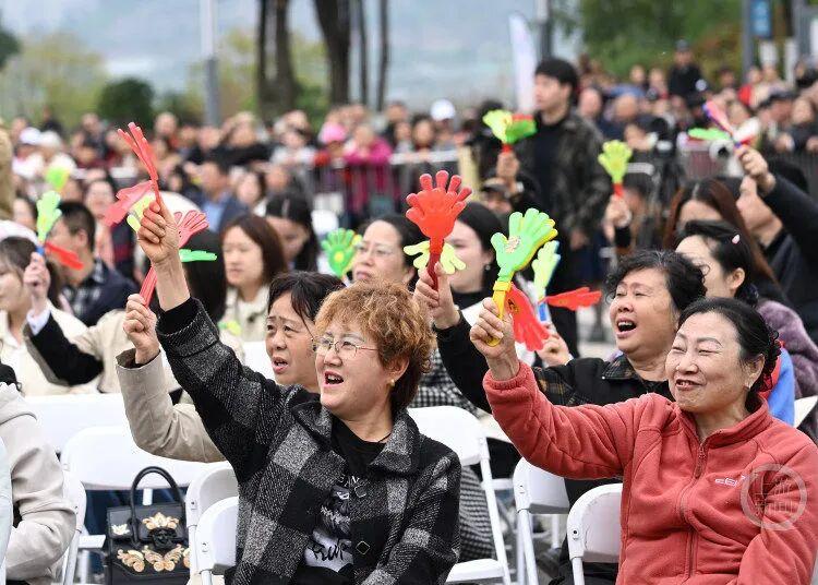 5e117253edec00326acec93635417176